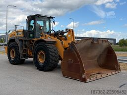 Case 1021F