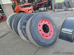 CONTINENTAL | 385/65 R 22.5. Conti Hybrid Ht 3 |on light metal rim.