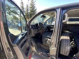 Ford Tourneo Custom 2.0 D