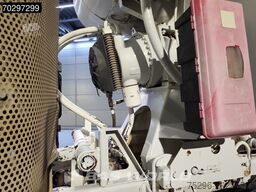 Mercedes Actros 3236 8X4 9m3 mixer Automatic Steelsuspen...