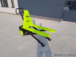 Schlögl Fahrzeugbau GmbH Schlögl Fahrzeugbau GmbH Schlögl Fahrzeugbau GmbH