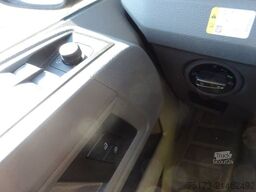 VW Grand California Autm. VA 600 LED Markise