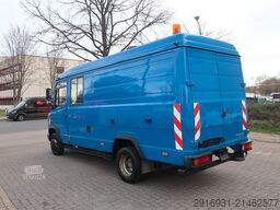 MERCEDES-BENZ Nr.31 Vario 614 D / AHK / SHZ / DoKa 9 Sitzer
