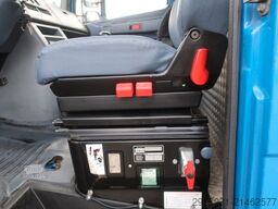 MERCEDES-BENZ Nr.31 Vario 614 D / AHK / SHZ / DoKa 9 Sitzer