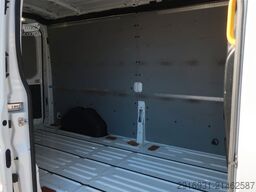 FORD Nr.73 Transit / 1. Hand / Klima / PDC / Tempomat