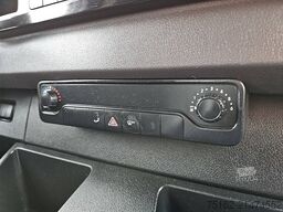MERCEDES-BENZ SPRINTER 319 Bakwagen Laadklep!
