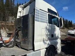MAN TGX 33.640 6x4 Tractor unit w/ hydraulics