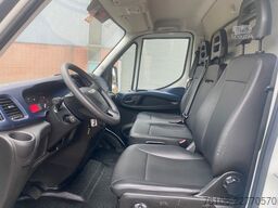 IVECO Daily 35C14 Hi-Matic Koffer mit Ladebordwand
