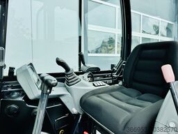 Yanmar SV 16 - 1. HAND