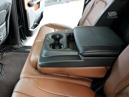 Dodge RAM 1500 5.7 HEMI V8 Longhorn Crew Cab