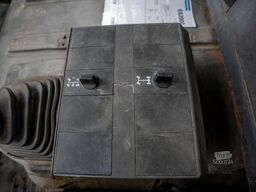 MERCEDES SK 1831 L - WATER/EAU-11.500 L/3 Comp.