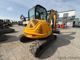 JCB 8065