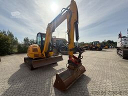 JCB 8065