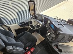 Mercedes-Benz 3353 8x4 / FASSI 71  T/M + JIB / CRANE / KRAN