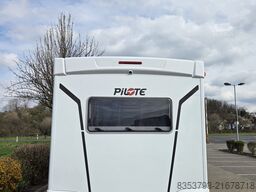 Pilote P696U