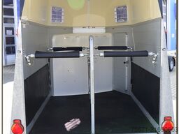 Humbaur Xanthos 2400