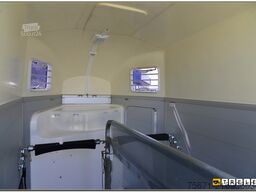 Humbaur Xanthos 2400