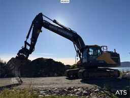 Volvo EC250EL Excavator with GPS, Tiltrotator and 2 Buck