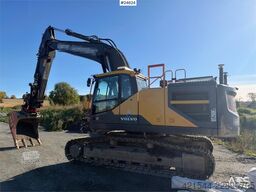 Volvo EC250EL Excavator with GPS, Tiltrotator and 2 Buck
