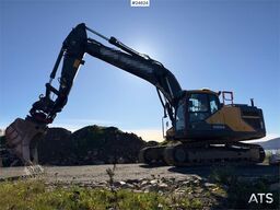 Volvo EC250EL Excavator with GPS, Tiltrotator and 2 Buck