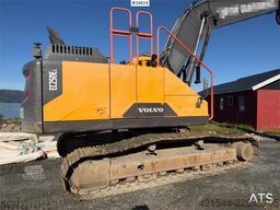 Volvo EC250EL Excavator with GPS, Tiltrotator and 2 Buck
