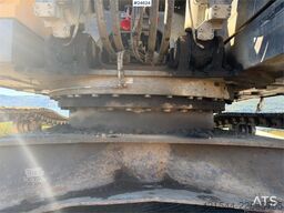 Volvo EC250EL Excavator with GPS, Tiltrotator and 2 Buck