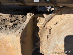 Volvo EC250EL Excavator with GPS, Tiltrotator and 2 Buck