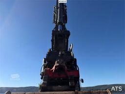 Volvo EC250EL Excavator with GPS, Tiltrotator and 2 Buck