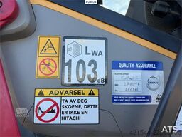 Volvo EC250EL Excavator with GPS, Tiltrotator and 2 Buck
