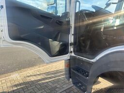 MERCEDES-BENZ Atego 1224 Kipper Kran Hiab XS 077 AHK Klima