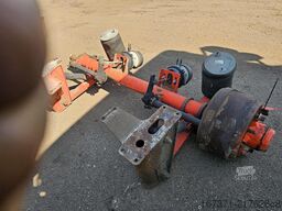 SMB TRAILER AXLE SINGLE TIRE DRUM. MISSING ONE HUBE.