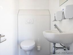Schaftwagen GL4200 met spoeltoilet/Solar Global Fliegenschmiedt