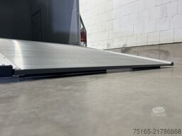 Cheval Liberte Debon Cargo 1300.02+Tür Kofferanhänger