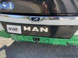 MAN 12 C Lions City