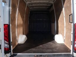 IVECO Daily Kasten 35 S 11 V Radstand 3520 L Nr. 103