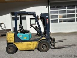 Komatsu FD25T-1E1