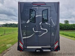 Renault Master De nieuwe Renault Master STX Pro-Safety ...