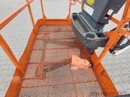 JLG 800AJ