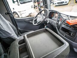 MERCEDES ATEGO 1218 L+ moving lift