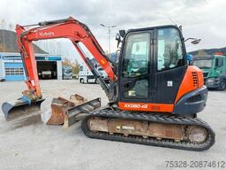 KUBOTA KX 080-4 Schnellwechsler 3xLöffel