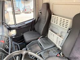 IVECO EUROCARGO ADR 100-210 1500Kg Hebebühne