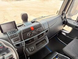 IVECO EUROCARGO ADR 100-210 1500Kg Hebebühne