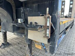 Broshuis 3ABSD Lowloader 3-axle / GVW: 53.000kg / Neck: ...
