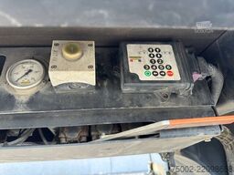 Broshuis 3ABSD Lowloader 3-axle / GVW: 53.000kg / Neck: ...