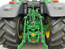 JOHN DEERE 6M220
