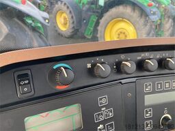 JOHN DEERE 8220 Powershift