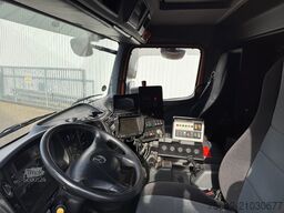 Mercedes-Benz Axor 1829 4x2 Axor 1829 4x2, Zweiweg Z200, Kehrmaschine Faun Viajet 6H