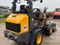 XCMG XC908 mit Euroschnellwechsler & klappbares Dach