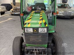 John Deere 4200 mit 2700 b Schnee Salz Rasen Zubehör