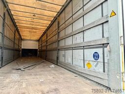 Schmitz Cargobull SCS 24 / EDSCHA / Liftachse